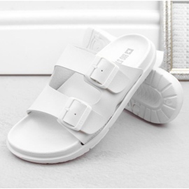 Chanclas de espuma con hebillas Big Star INT2004B, blanco 6