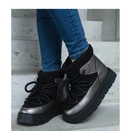 Botas de nieve con plataforma negra aisladas con pelo Sapphi - Solea negro 1 Botas de nieve con plataforma negra aisladas con pelo Sapphi - Solea negro 1