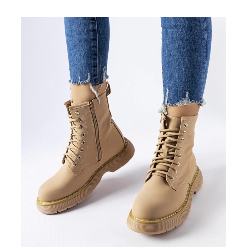 Botas clásicas beige oscuro de Benvenuto - Solea 1