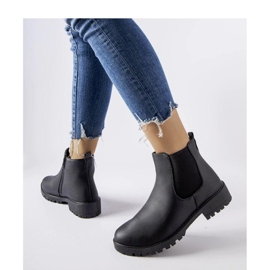 Botín casual clásico negro confeccionado en ecopiel Sabre - Solea 1 Botín casual clásico negro confeccionado en ecopiel Sabre - Solea 1