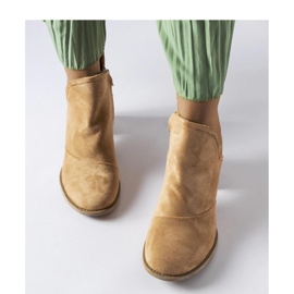 Botines beige con pala irregular de Busson - Solea 2
