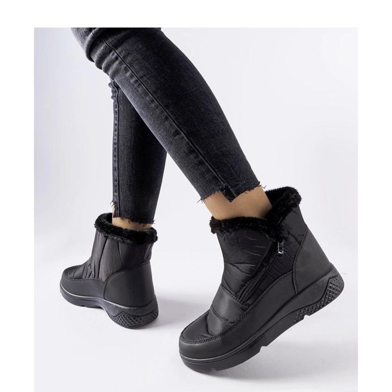 Botas de nieve negras con aislamiento y cremallera. negro 1