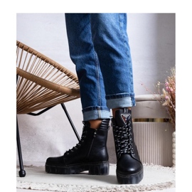 Botas negras, piel natural. negro 1
