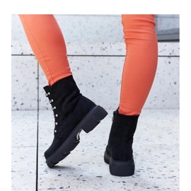 Botines negros aislantes de ante ecológico con strass 2