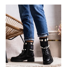 Solea Botines de mujer negros con cordones y perlas 1