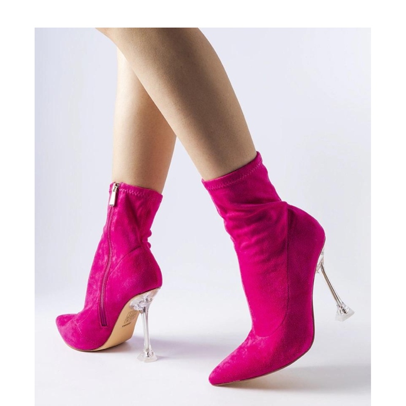 Botines rosas con tacón decorativo. rosado 1 Botines rosas con tacón decorativo. rosado 1