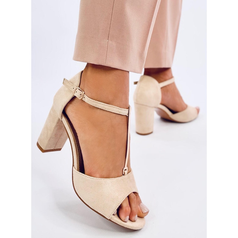 Ferdi Sandalias de tacón beige con decoración dorada 2