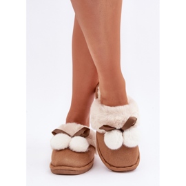 Pantuflas de mujer con suave pelo camel. marrón 2