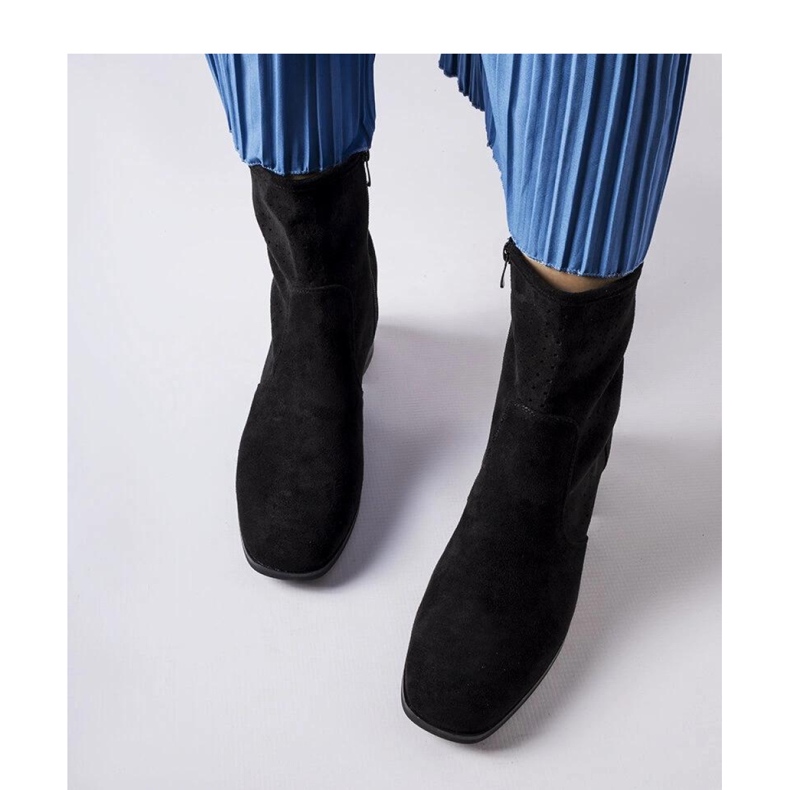 Botas negras con pala perforada Cavallo - Solea negro 1 Botas negras con pala perforada Cavallo - Solea negro 1