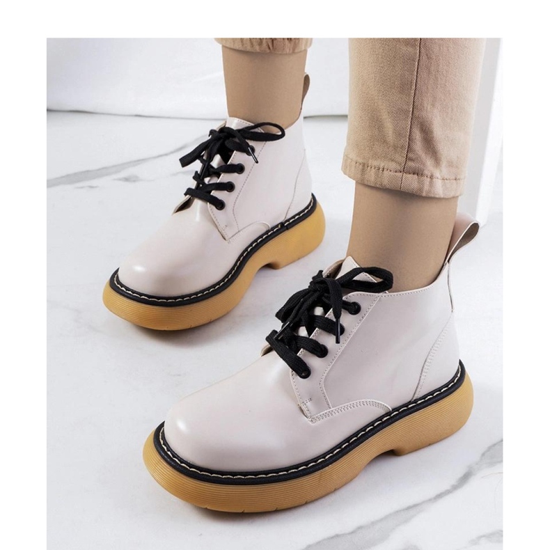 Botas bovver beige de Redelek - Solea 1 Botas bovver beige de Redelek - Solea 1