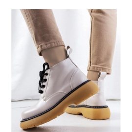Botas bovver beige de Redelek - Solea 2