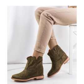 Botines verdes con cuña interior de Zoki - Solea 1 Botines verdes con cuña interior de Zoki - Solea 1