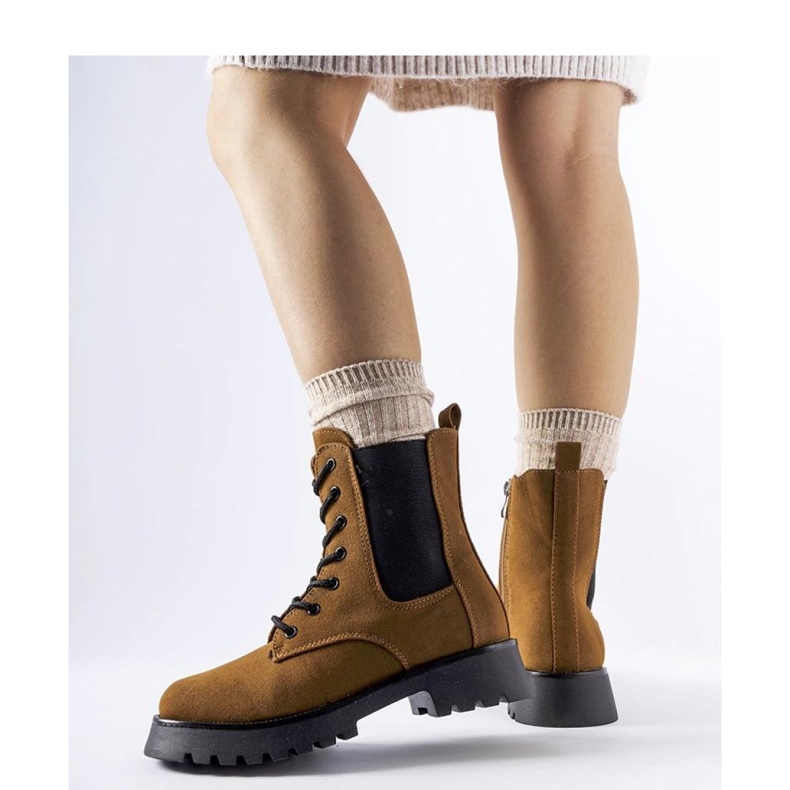 Botas marrones con suela maciza Swinford - Solea marrón 1