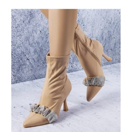 Solea Botines beige decorados con circonitas 1