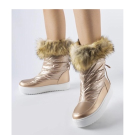 Botas de nieve metalizadas con pelo decorativo. rosado 1