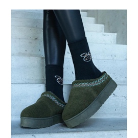 Botas de nieve con plataforma y estampado bordado. verde 4