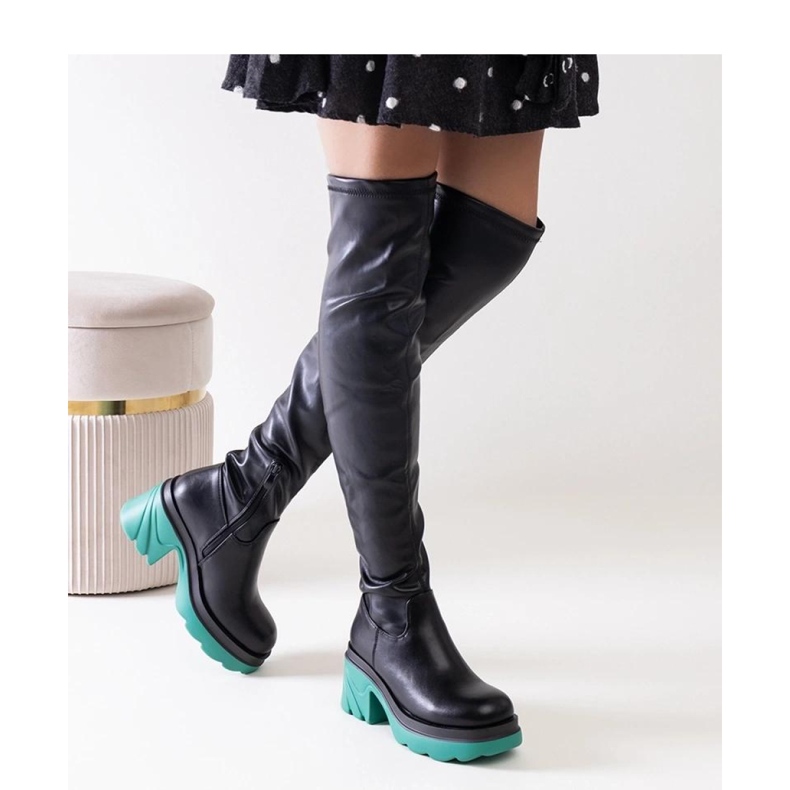 Botas negras con aislamiento y tacón enorme. negro 1