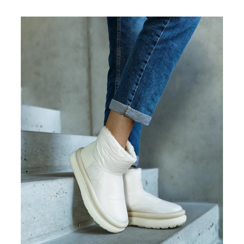 Botas de nieve con plataforma cálida beige 1