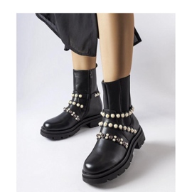 Botas negras decoradas con perlas. negro 1