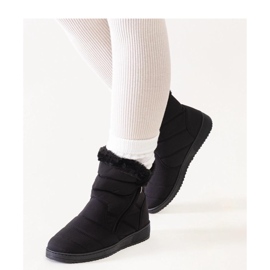 Botas de nieve negras decoradas con piel. negro 2