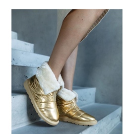 Botas de nieve con aislamiento dorado y cuello. 2