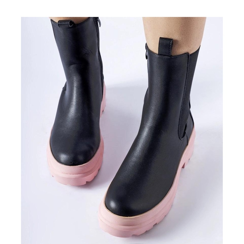 Botas negras con suela rosa negro 2