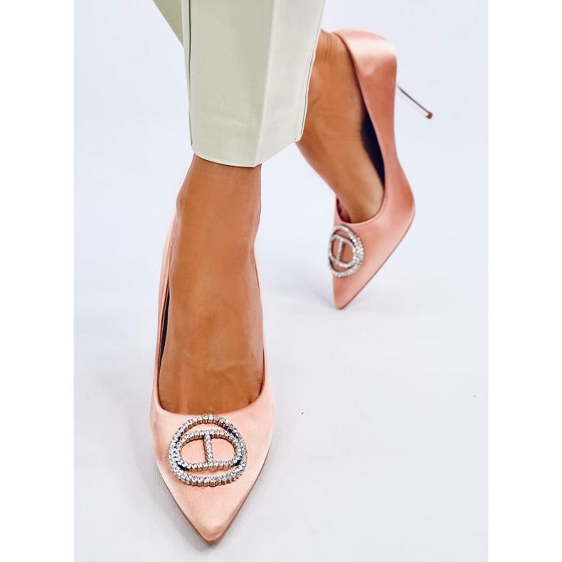 Tacones altos con decoración de cristal champán. rosado 1 Tacones altos con decoración de cristal champán. rosado 1