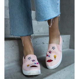 Deportivas de tela rosa con parches rosado 1
