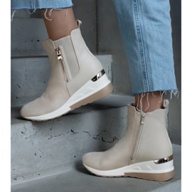 Botines deportivos beige con cuña 2