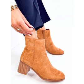 Botas clásicas de tacones altos marrón 5