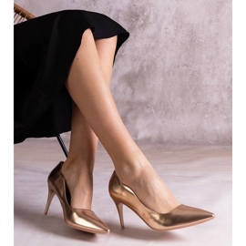 Stilettos de charol champán dorado 2