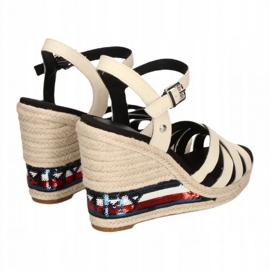Tommy Hilfiger Sandalias de cuña alta FW0FW04843 beige 7