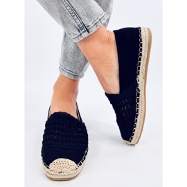 EMPRADRILLES LACE FUBRAL NEGRO 1