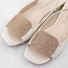 Sandalias elegantes de mujer con decoración de circonitas doradas Potocki WS43314 dorado 2