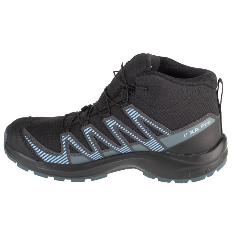 Salomon XA Pro V8 Mid CSWP 475738 zapatos negros con una membrana 1