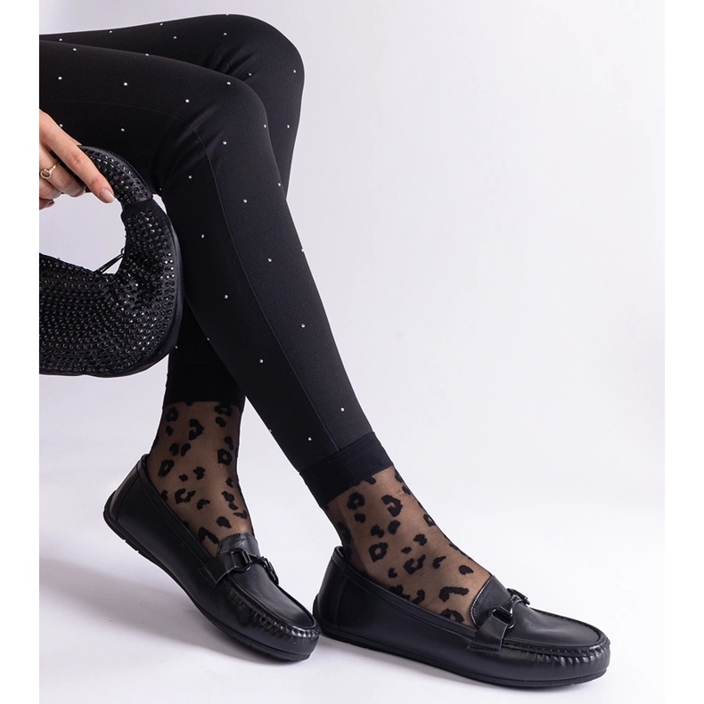 Mocasines clásicos negros confeccionados en piel ecológica. 2