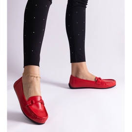 Mocasines clásicos rojos confeccionados en piel ecológica. 2