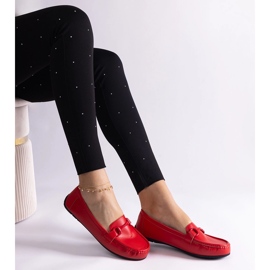 Mocasines clásicos rojos confeccionados en piel ecológica. 1 Mocasines clásicos rojos confeccionados en piel ecológica. 1