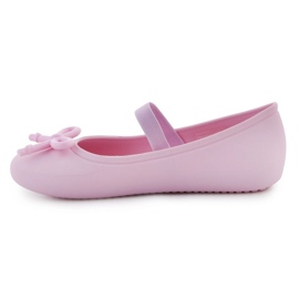 Sandalias Crocs Brooklyn Bow Flat K Jr 210136-6GD rosado 4
