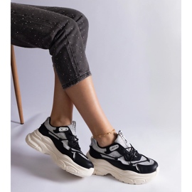 Zapatillas negras con inserciones de purpurina. negro 2