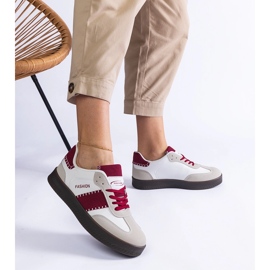 Zapatillas burdeas en la plataforma con costuras blanco 3