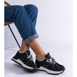Zapatillas deportivas de mujer negras. negro 2