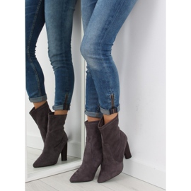 Botas en el poste gris SY23P gris 3