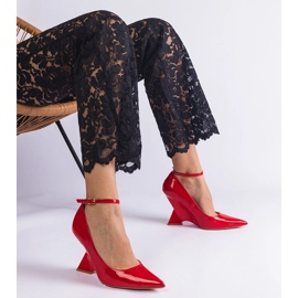 Salón cuña charol rojo 1