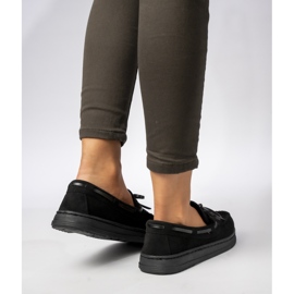 Moccasines de gamuza negra para mujeres con arco negro 5