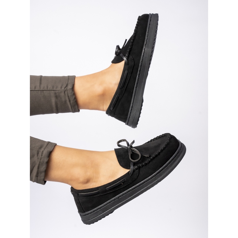 Moccasines de gamuza negra para mujeres con arco negro 1