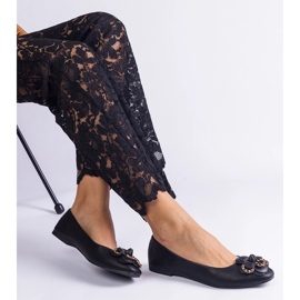 Bailarinas negras decoradas con una flor negro 2