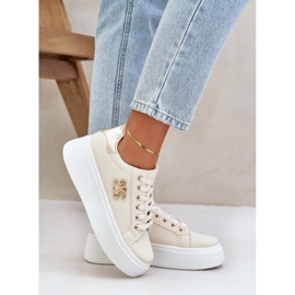 Zapatillas para mujeres en la plataforma beige y oro 5