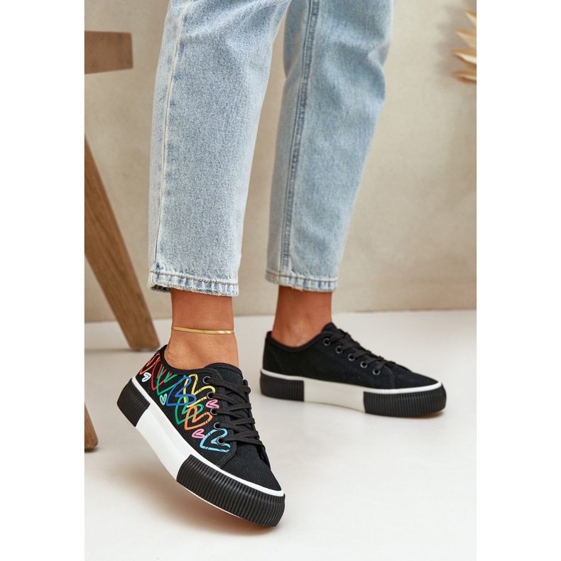 Zapatillas de deporte para mujeres en corazones negros 2