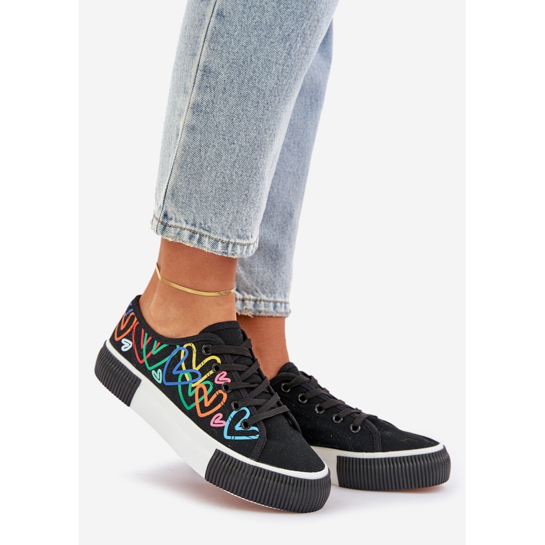 Zapatillas de deporte para mujeres en corazones negros 1